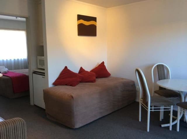 One-Bedroom Unit with Kitchen