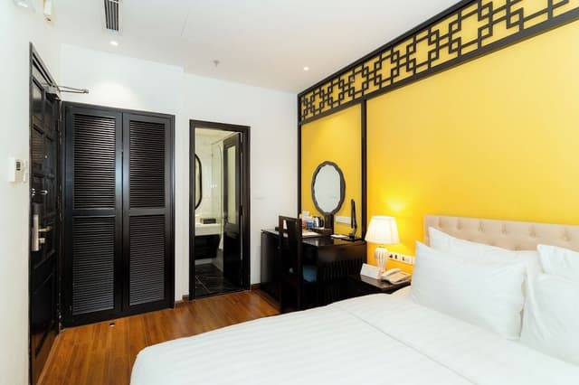 Deluxe Double With Window
