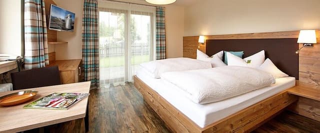 Double Room, 1 Double Bed