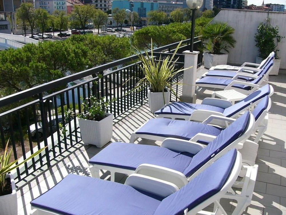 Hotel Serena2