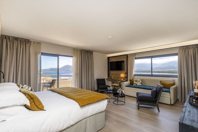 Panoramic Suite, Hot Tub, Sea View (Prestige)