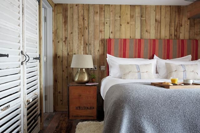 Luxury Double Room, Bathtub
