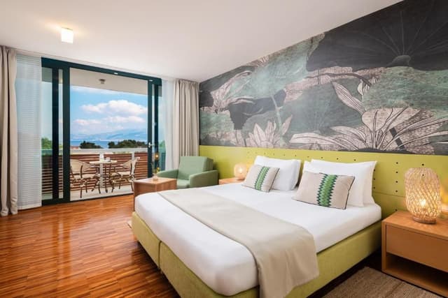 Superior Double Room with Balcony and Sea View
