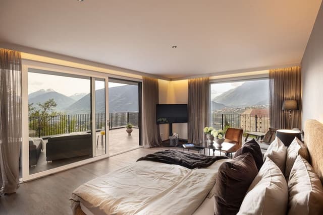 Double Room, Valley View