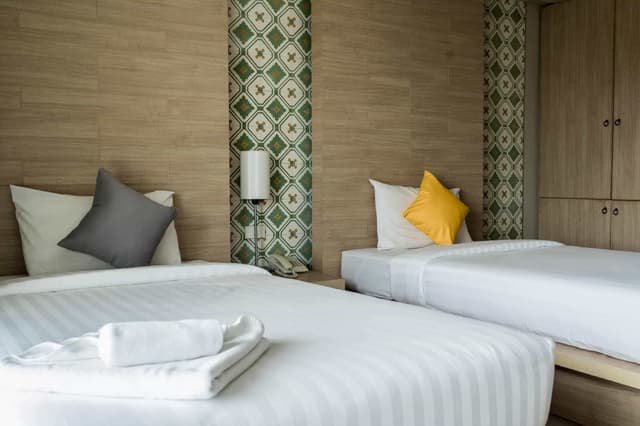 Deluxe Twin Bed Room