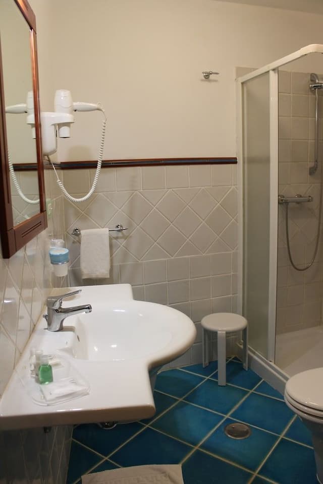 Economy Single Room