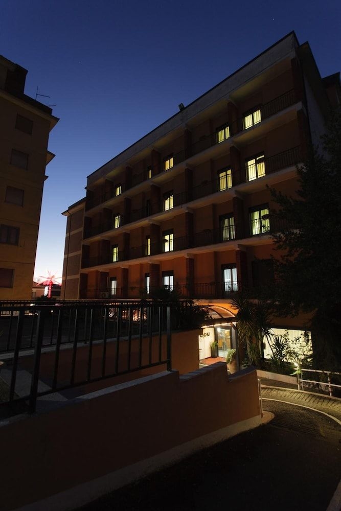 Astor Hotel3