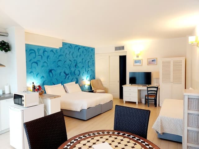 Apartment, 1 Bedroom, Patio, Garden Area