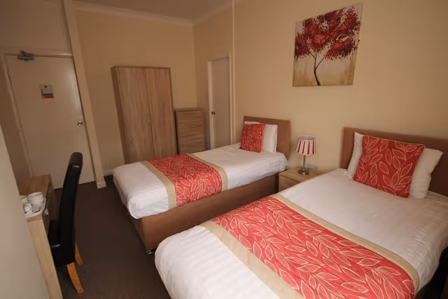 Standard Twin Room
