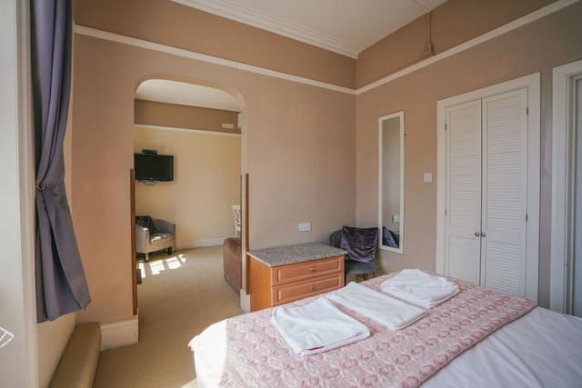 Deluxe Double Room, Ensuite, City View (Deluxe Double )