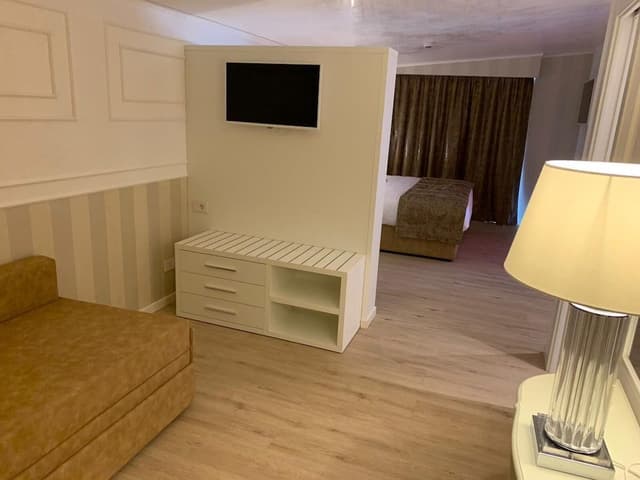 Studio Suite, Partial Sea View