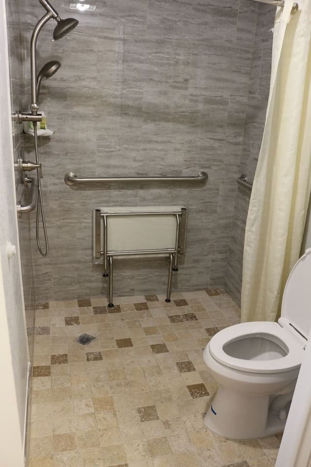 Standard Room, 1 King Bed, Accessible, Non Smoking