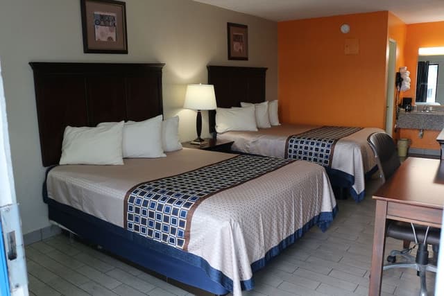 Standard Room, 2 Queen Beds, Smoking