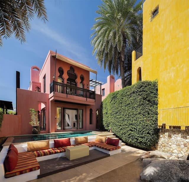 One Bedroom Morocccan Beachfront Pool