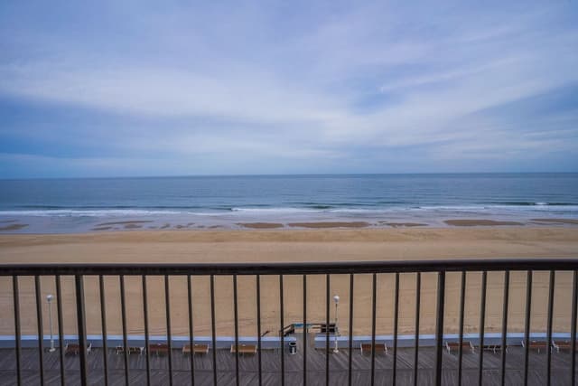 Direct Ocean Front View