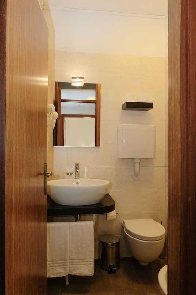 Standard Quadruple Room, Partial Sea View