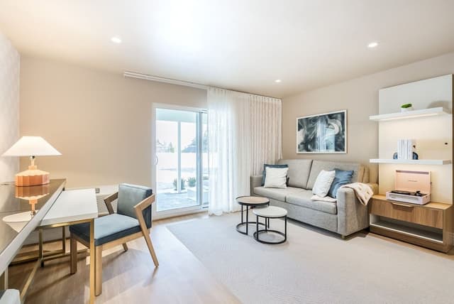 Suite, 1 Bedroom (2 Queen beds, 1st Floor)