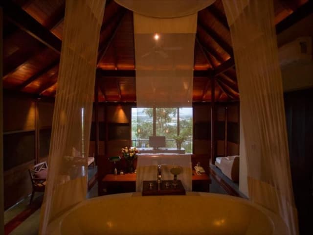 Treetop Duplex Pool Villa