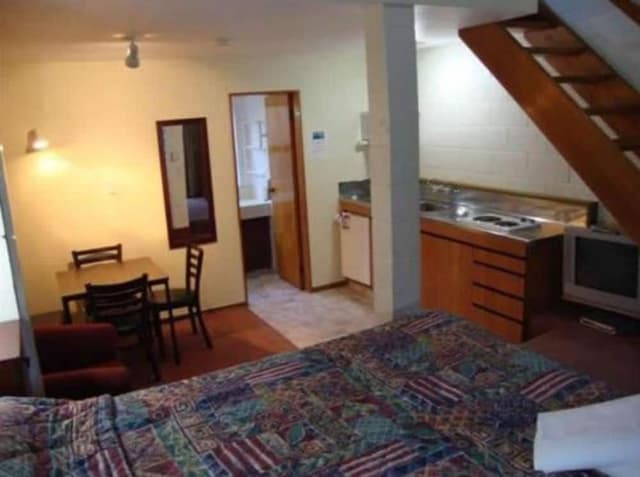 Studio (Loft)