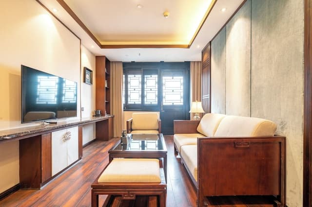 Superior Suite