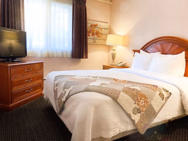 Room, Multiple Beds, Smoking (Extended Stay)
