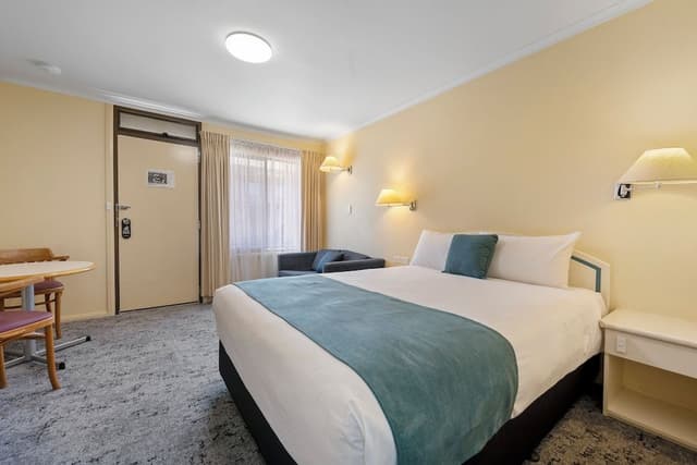 Standard Room, 1 Queen Bed, Non Smoking