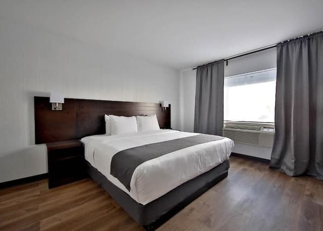 Room, 1 King Bed, Kitchenette