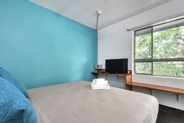 Deluxe Studio