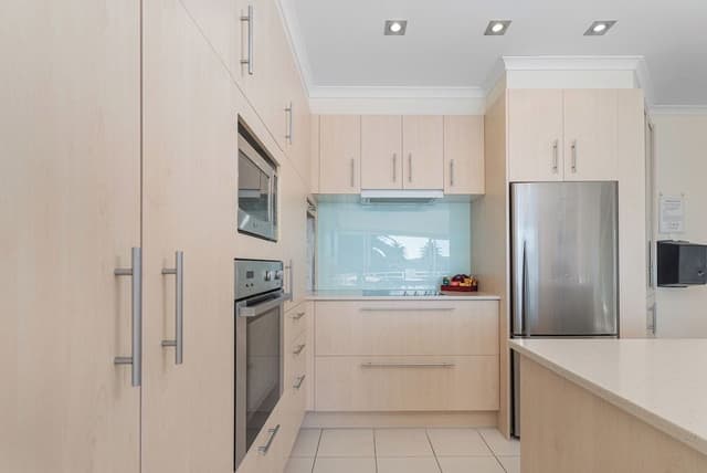 Presidential Apartment, 3 Bedrooms, Partial Ocean View
