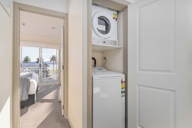 Presidential Apartment, 3 Bedrooms, Partial Ocean View