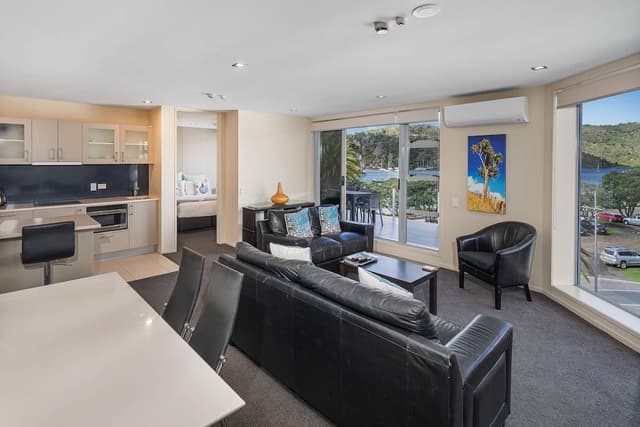 Superior Apartment, 2 Bedrooms, Harbor View
