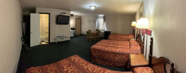 Triple Room, 3 Full size Beds
