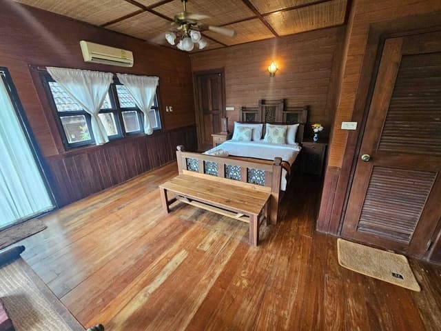 Executive Studio Suite
