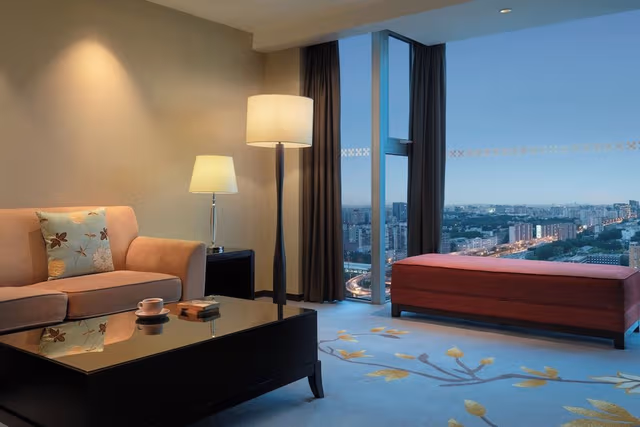 Suite, 1 Bedroom, Club Lounge Access (Living)