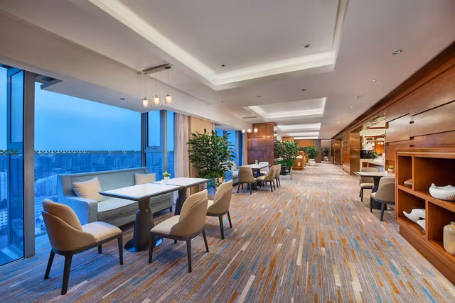 Standard Room, 2 Twin Beds, Club Lounge Access (High Floor)