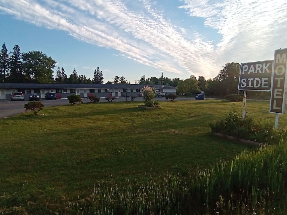 Nite Owl Motel0