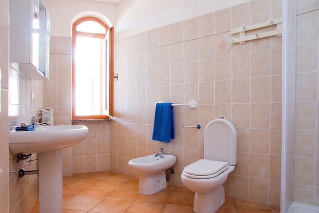 House, 2 Bedrooms, Sea View