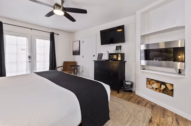 Classic Room, 1 King Bed