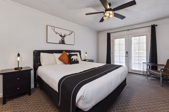 Classic Room, 1 King Bed
