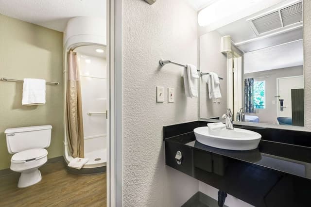 Deluxe Room, 1 Double Bed, Accessible, Non Smoking