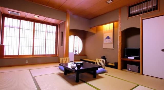 Traditional Room, Shared Bathroom