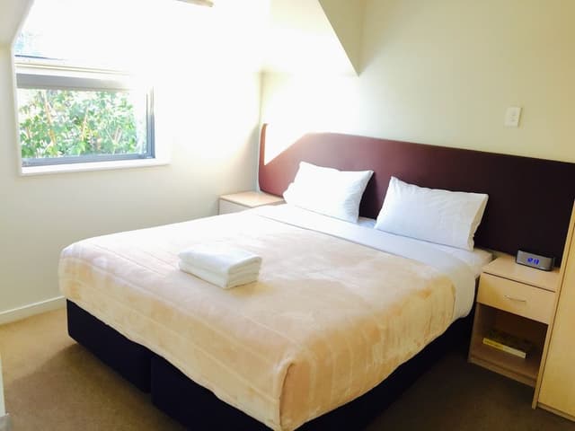 Deluxe One Bedroom Apartment