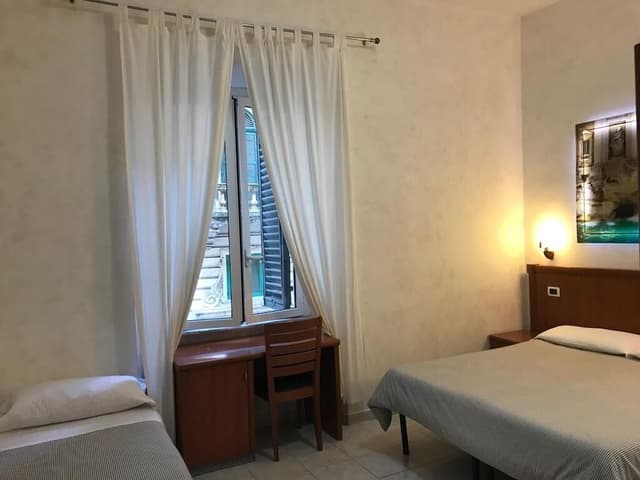 Triple Room