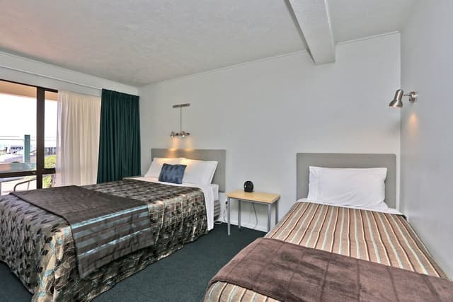 Twin Studio with Cooking Facilities G/F - Ocean View