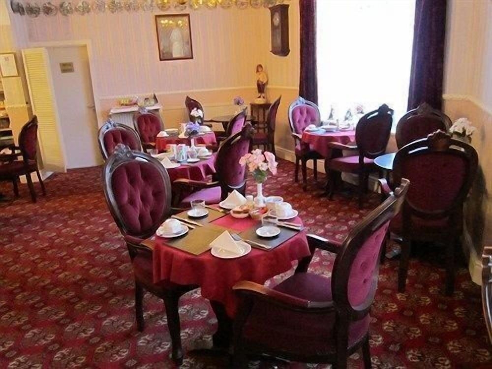 Sussex Hotel4