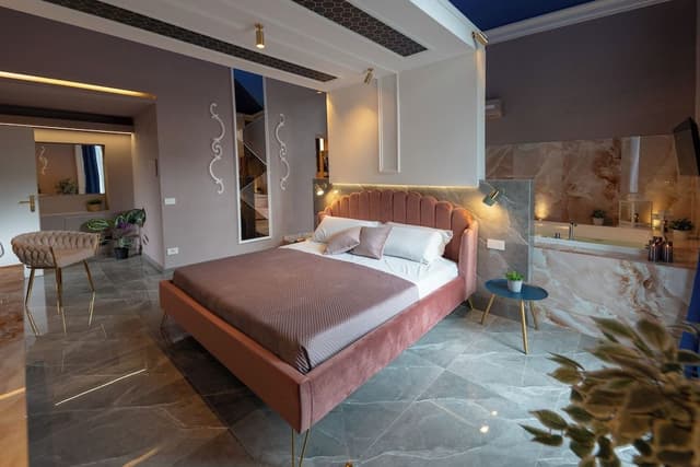 Royal Room