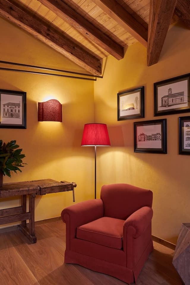Suite, Garden View