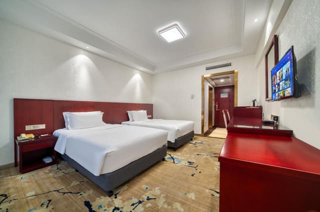 Deluxe Twin Bed
