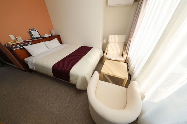 Standard Double Room, Smoking