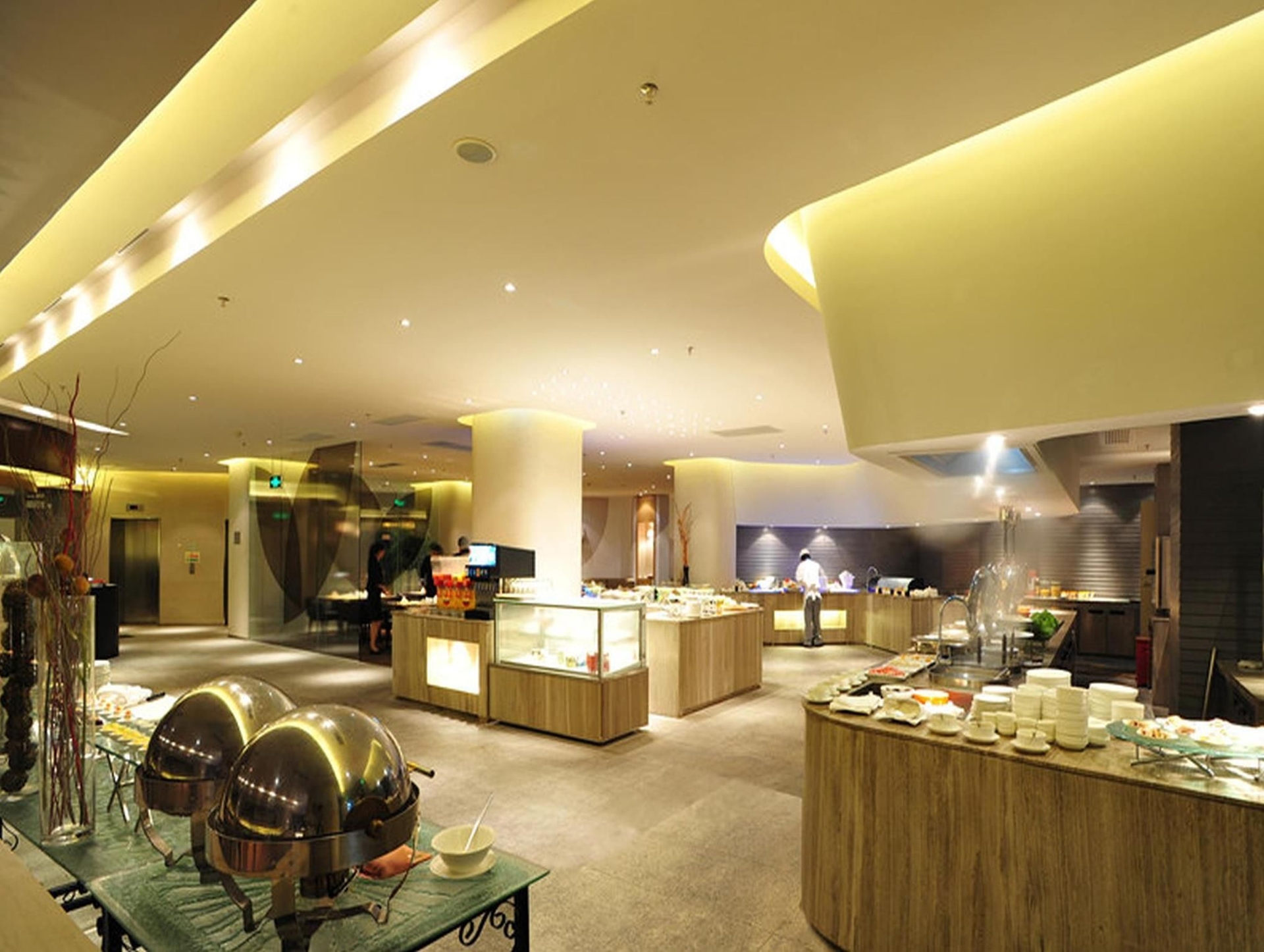 โนโวเทลเช็นเซ็นวอเตอร์เกท (Novotel Shenzhen Watergate)1